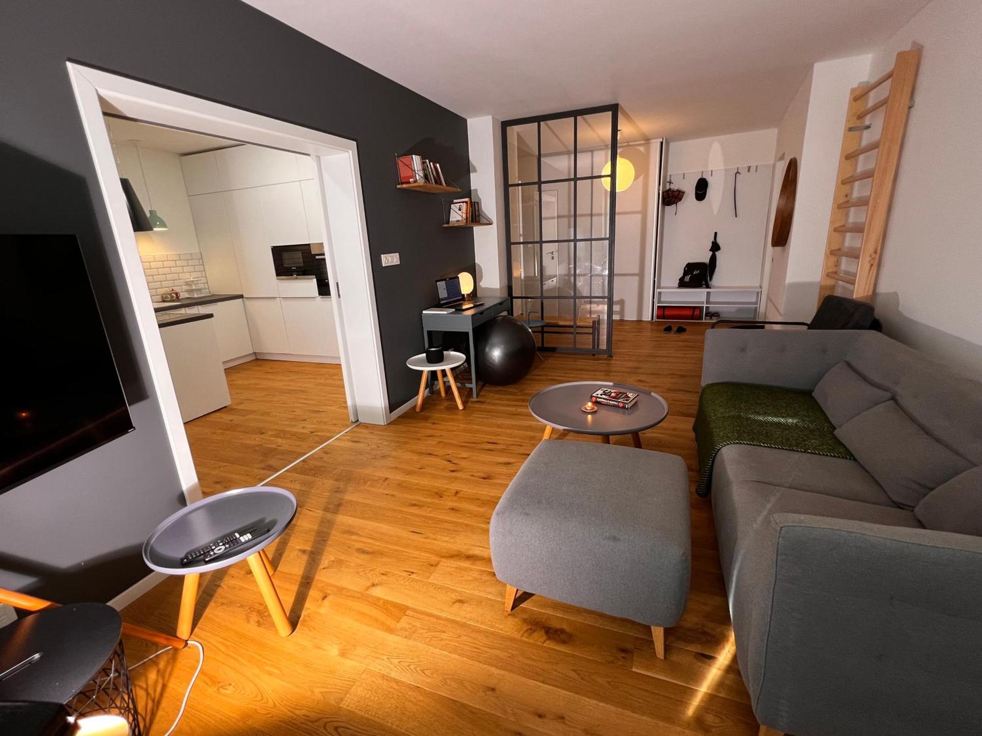 Orient Express Paris-Pressburg By Zazi Apartment Exterior foto