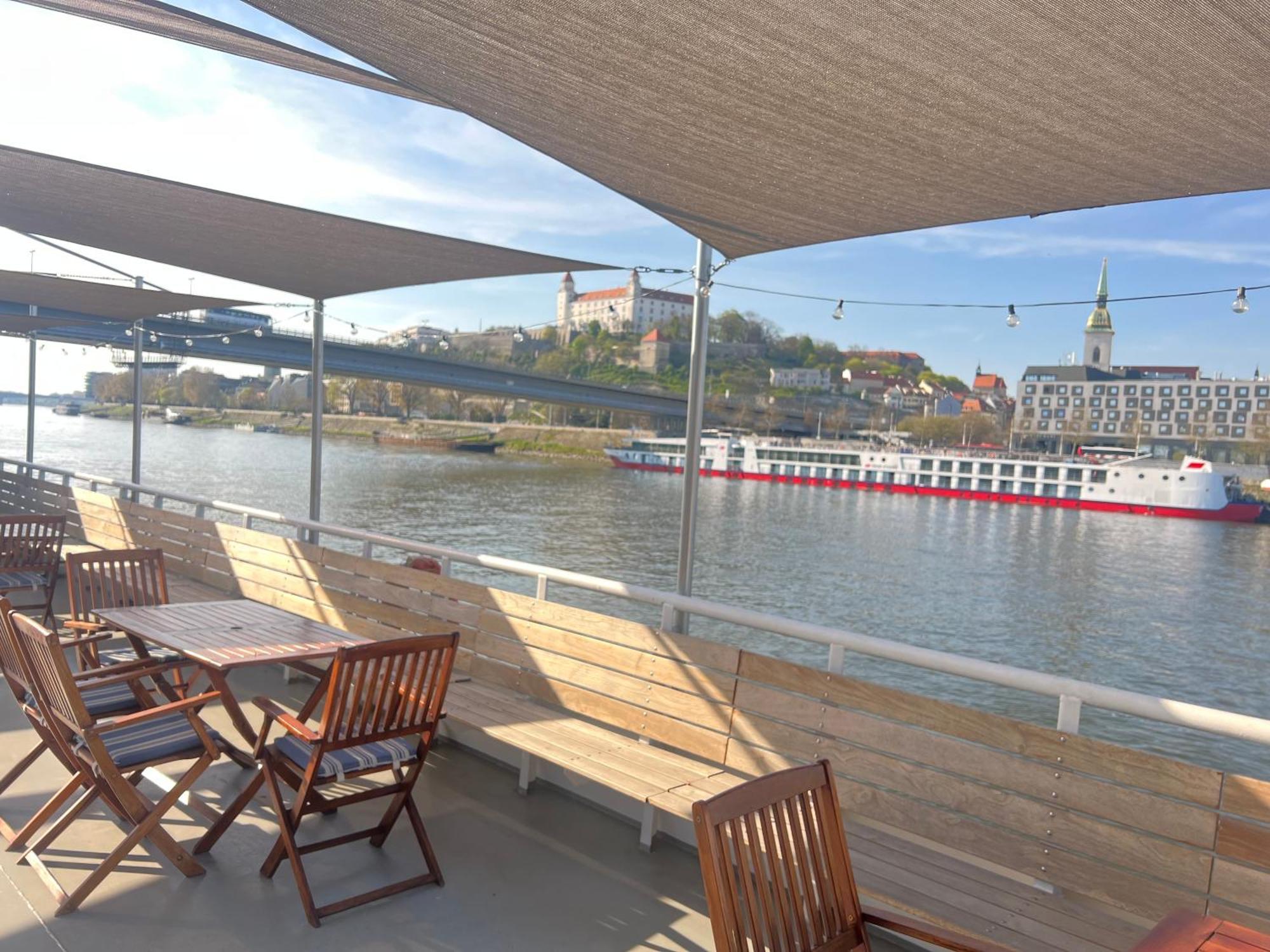 Orient Express Paris-Pressburg By Zazi Apartment Exterior foto